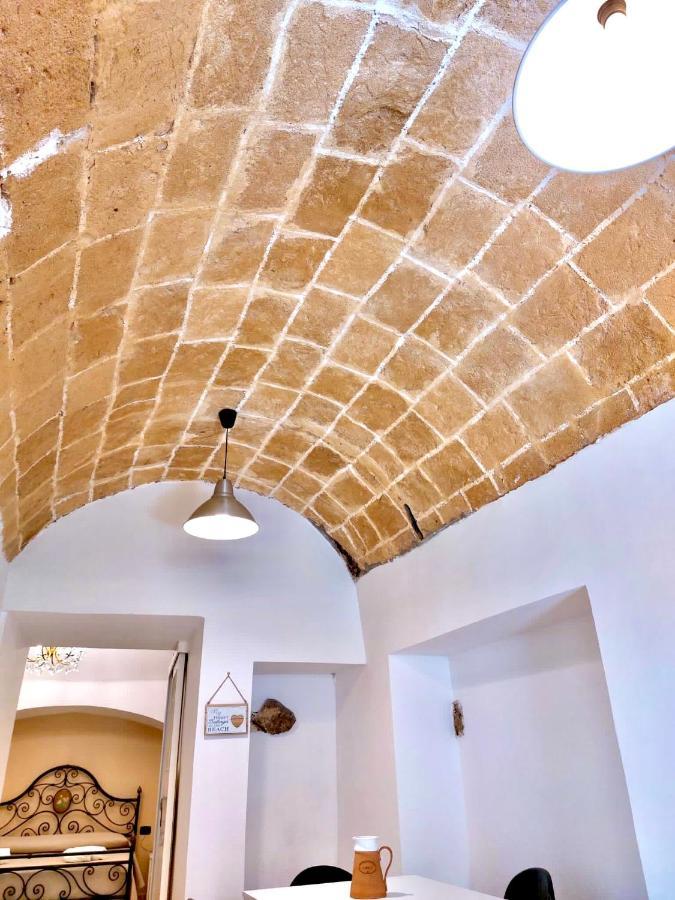 Corte Vico Palmisano Centro Storico กัลลีโปลี ภายนอก รูปภาพ